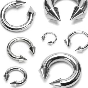 Rozsdamentes acélból készült piercing ezüst színű - patkó tüskékkel a végén - Méret: 1,2 mm x 8 mm x 3x4 mm