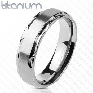 Titánium gyűrű matt középpel és fényes hullámos szélekkel, 6 mm - Nagyság: 49