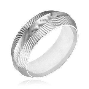 Gyűrű sterling ezüstből - kiemelkedő, bordázott felület - Nagyság: 50